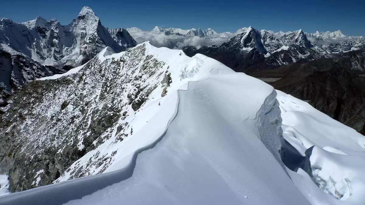 Island Peak Climbing - 16 Days