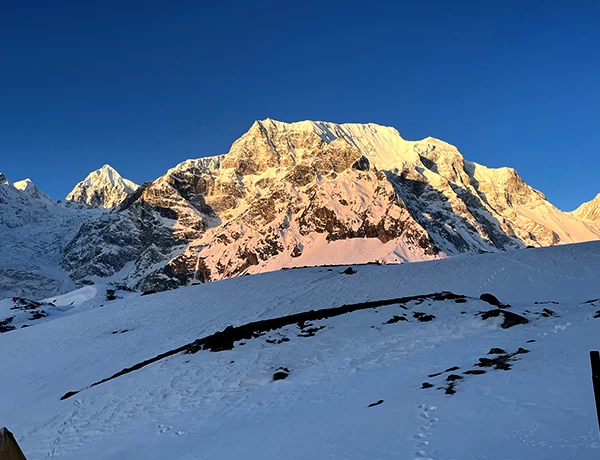 Manaslu Circuit Trek - 15 Days